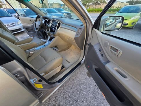 Used 2007 Toyota Highlander Limited FWD image 22