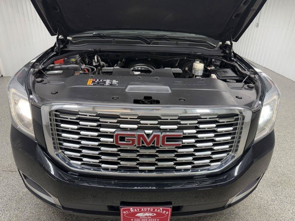 Used 2019 GMC Yukon XL Denali w/ Denali Ultimate Package AWD/4WD image 53