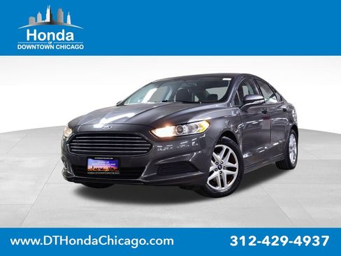 Used 2015 Ford Fusion SE image 1