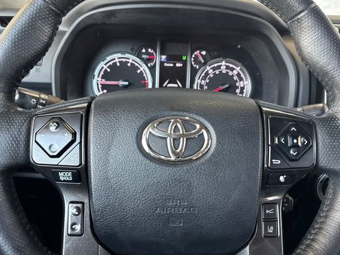 Certified 2023 Toyota 4Runner TRD Off-Road Premium w/ Moonroof Package AWD/4WD image 23