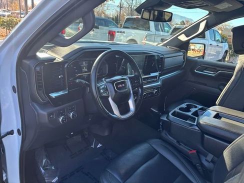 Used 2024 GMC Sierra 1500 SLT image 15