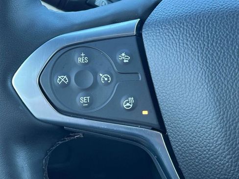 Used 2023 Chevrolet Traverse Premier image 20