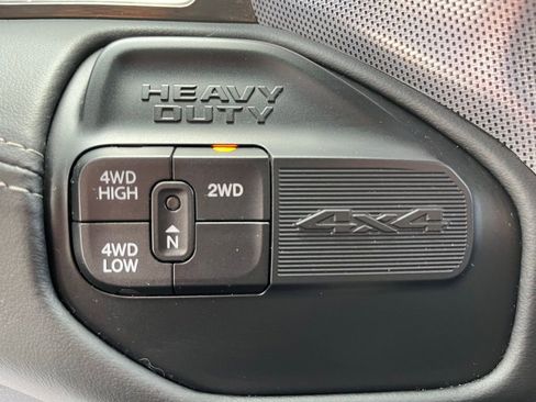 Used 2020 RAM 2500 Limited AWD/4WD image 19