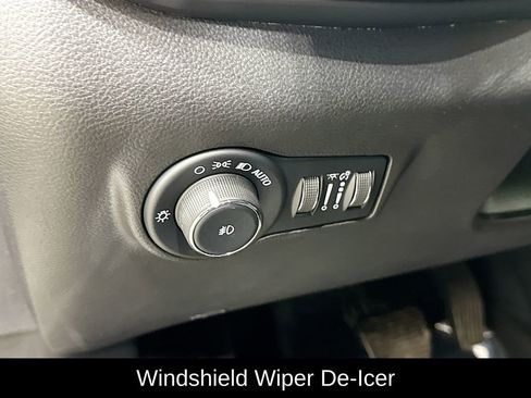 Used 2022 Jeep Compass Trailhawk w/ Trailhawk Convenience Group image 18