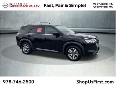 Used 2023 Nissan Pathfinder SL