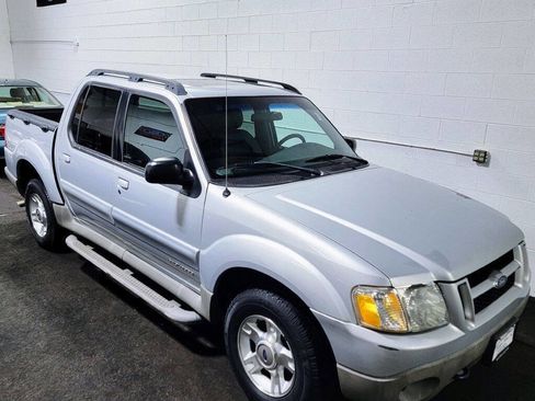 Used 2002 Ford Explorer Sport Trac 2WD image 32