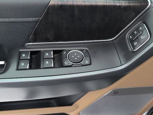 Used 2021 Ford F150 Lariat w/ Equipment Group 502A High image 10