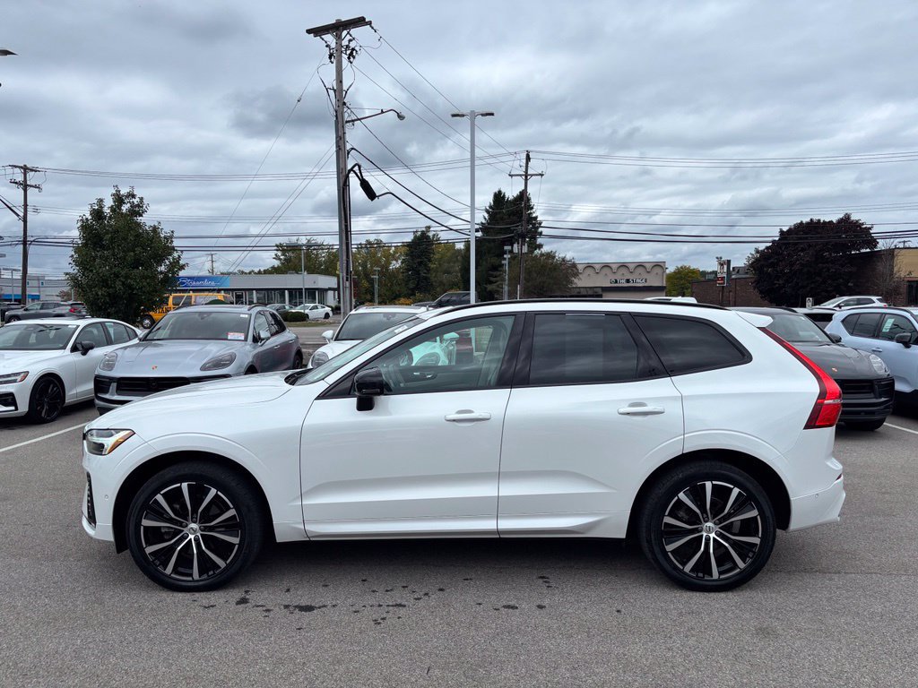 Certified 2024 Volvo XC60 B5 Plus w/ Climate Package AWD/4WD image 2