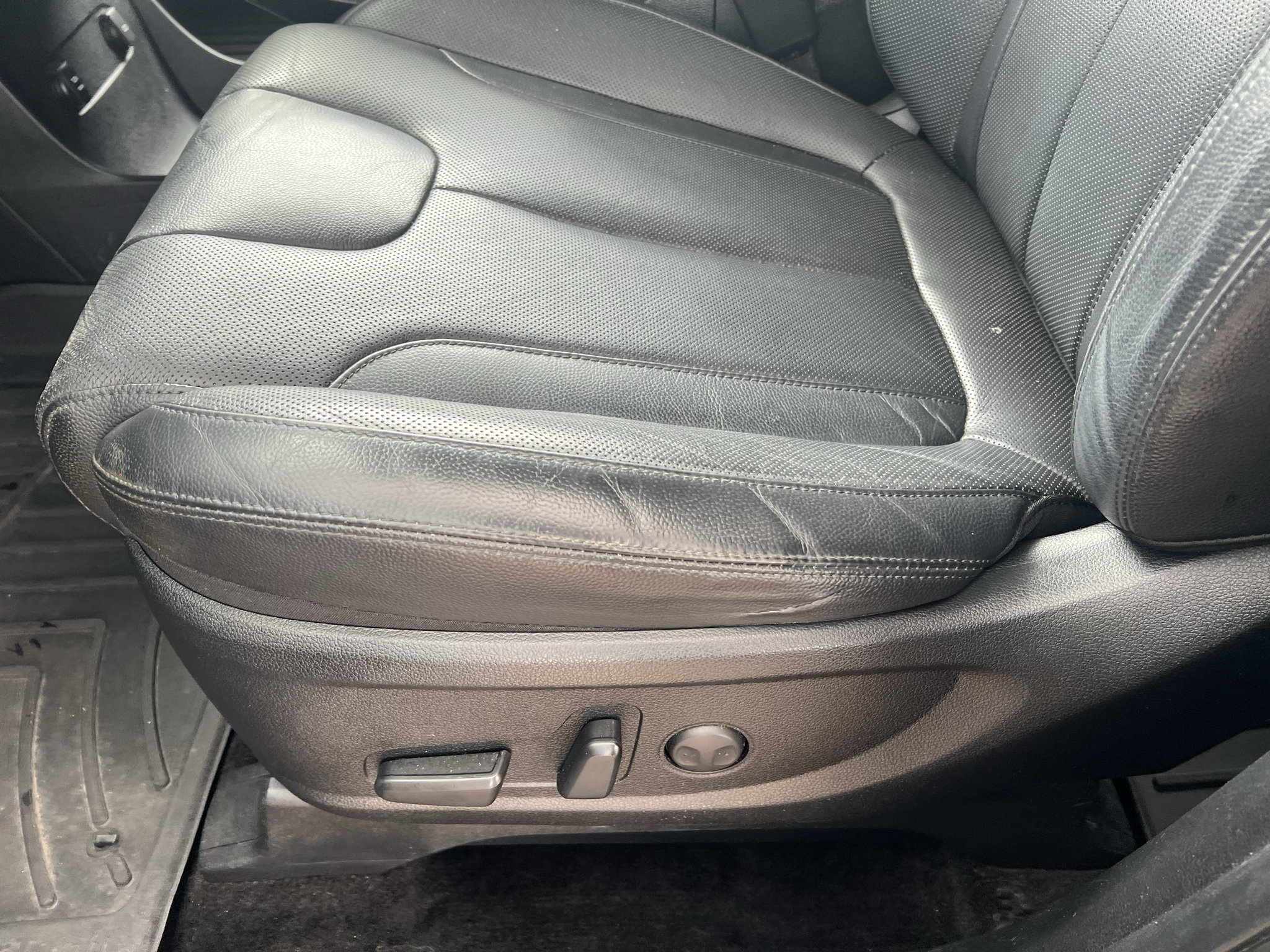 Used 2022 Hyundai Palisade SEL w/ Premium Package FWD image 24