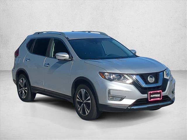 Used 2019 Nissan Rogue SV w/ Premium Package FWD image 3