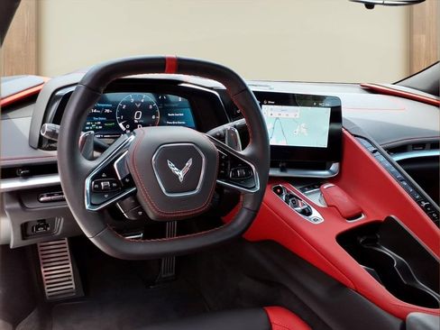 Used 2025 Chevrolet Corvette Stingray Preferred Conv w/ Z51 Performance Package RWD image 22