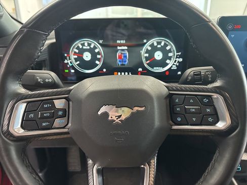 Used 2024 Ford Mustang Convertible image 11
