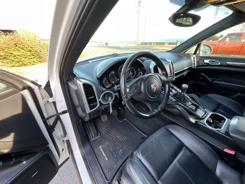 Used 2013 Porsche Cayenne AWD/4WD image 13