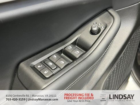 New 2025 Jeep Grand Cherokee Limited w/ Luxury Tech Group II image 23