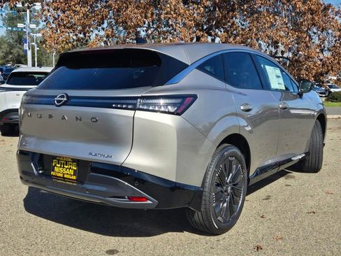 New 2026 Nissan Murano Platinum image 4