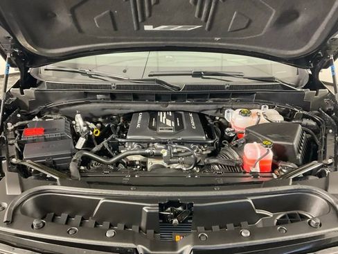 Used 2025 Cadillac Escalade V AWD/4WD image 37