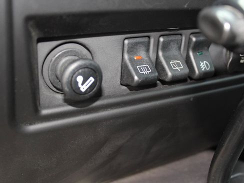 Used 2001 Jeep Cherokee Sport image 55