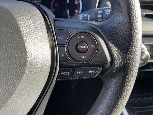 Used 2024 Toyota RAV4 XLE image 32