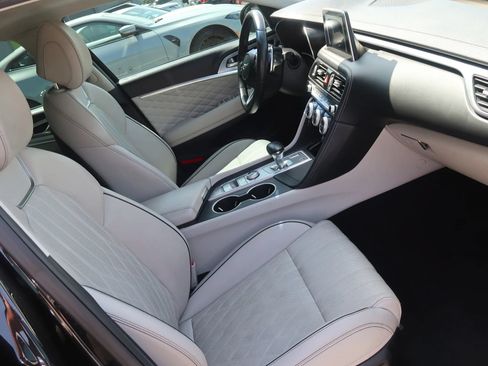 Used 2019 Genesis G70 2.0T Advanced w/ Prestige Package AWD/4WD image 25