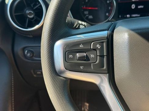 Used 2024 Chevrolet Blazer LT w/ Convenience Package FWD image 18