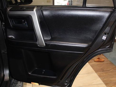 Used 2014 Toyota 4Runner SR5 Premium AWD/4WD image 32