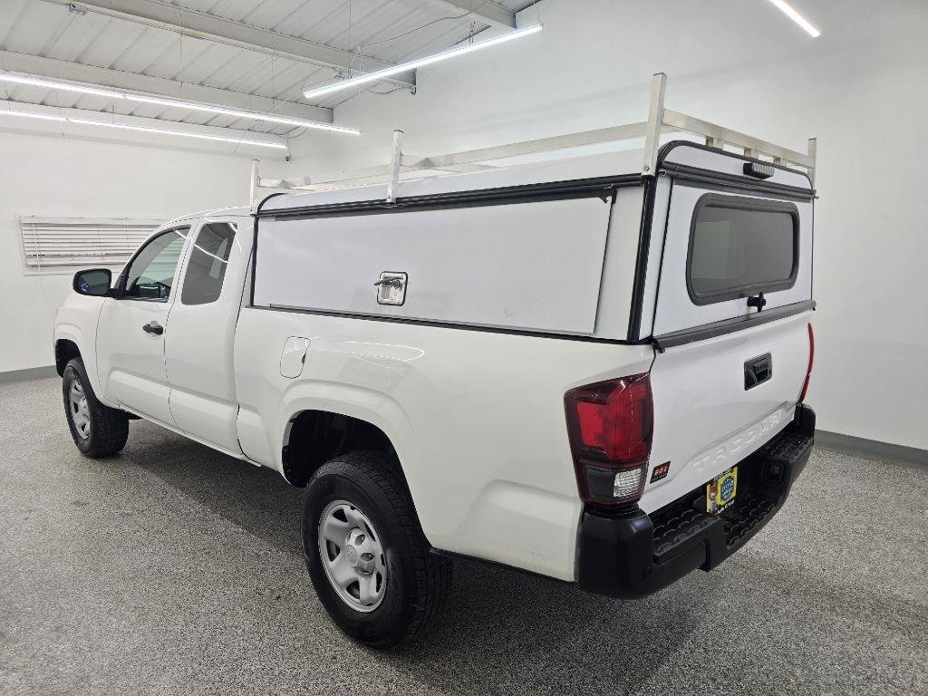 Used 2022 Toyota Tacoma SR RWD image 4