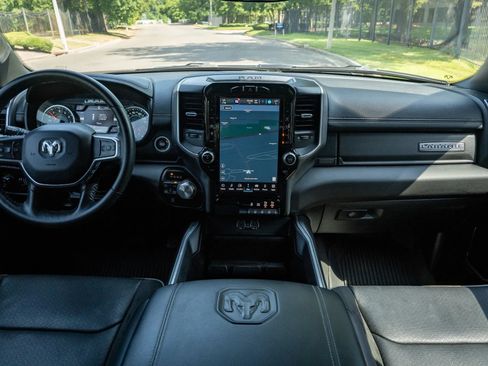 Used 2023 RAM 1500 Laramie AWD/4WD image 16