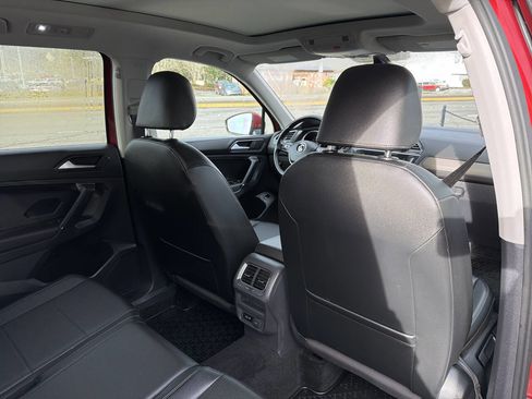 Used 2018 Volkswagen Tiguan SEL image 24