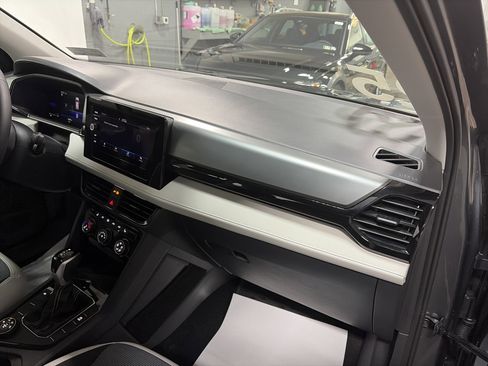 Certified 2025 Volkswagen Taos S image 31