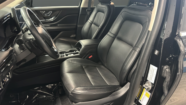 Used 2024 Lincoln Corsair Grand Touring w/ Rear Removable Package Tray AWD/4WD image 9