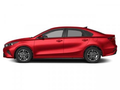 Used 2024 Kia Forte LXS FWD image 3