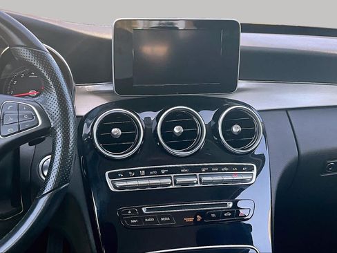 Used 2016 Mercedes-Benz C 300 4MATIC Sedan image 7