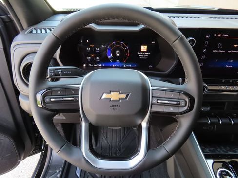 New 2026 Chevrolet Colorado W/T w/ WT Custom Package AWD/4WD image 4