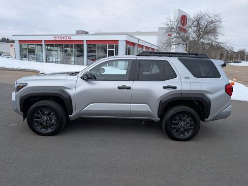 Used 2025 Toyota 4Runner SR5 image 2