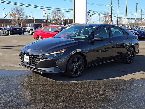 Certified 2022 Hyundai Elantra SEL image 4