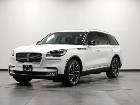 Used 2020 Lincoln Aviator Reserve w/ Equipment Group 201A image 8