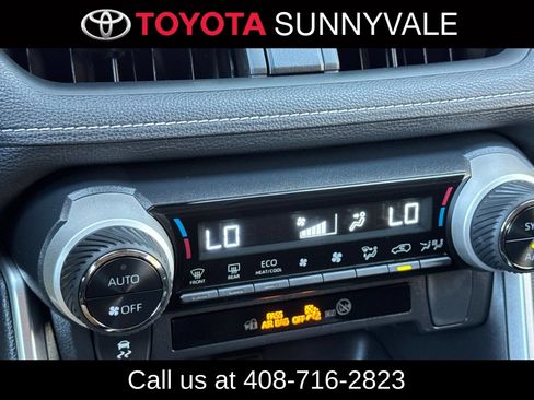 Used 2024 Toyota RAV4 LE AWD/4WD image 25