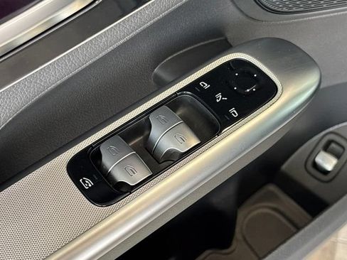 Certified 2026 Mercedes-Benz GLC 300 4MATIC image 17