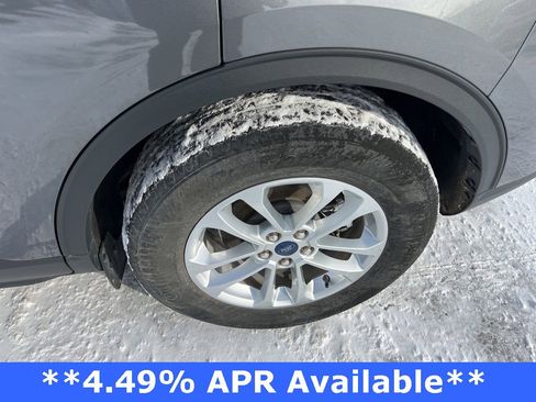 Used 2022 Ford Escape SE w/ Cold Weather Package image 25