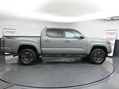 Used 2023 Toyota Tacoma TRD Sport image 9