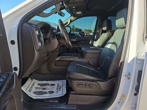 Used 2021 GMC Sierra 3500 Denali w/ Denali Ultimate Package AWD/4WD image 14