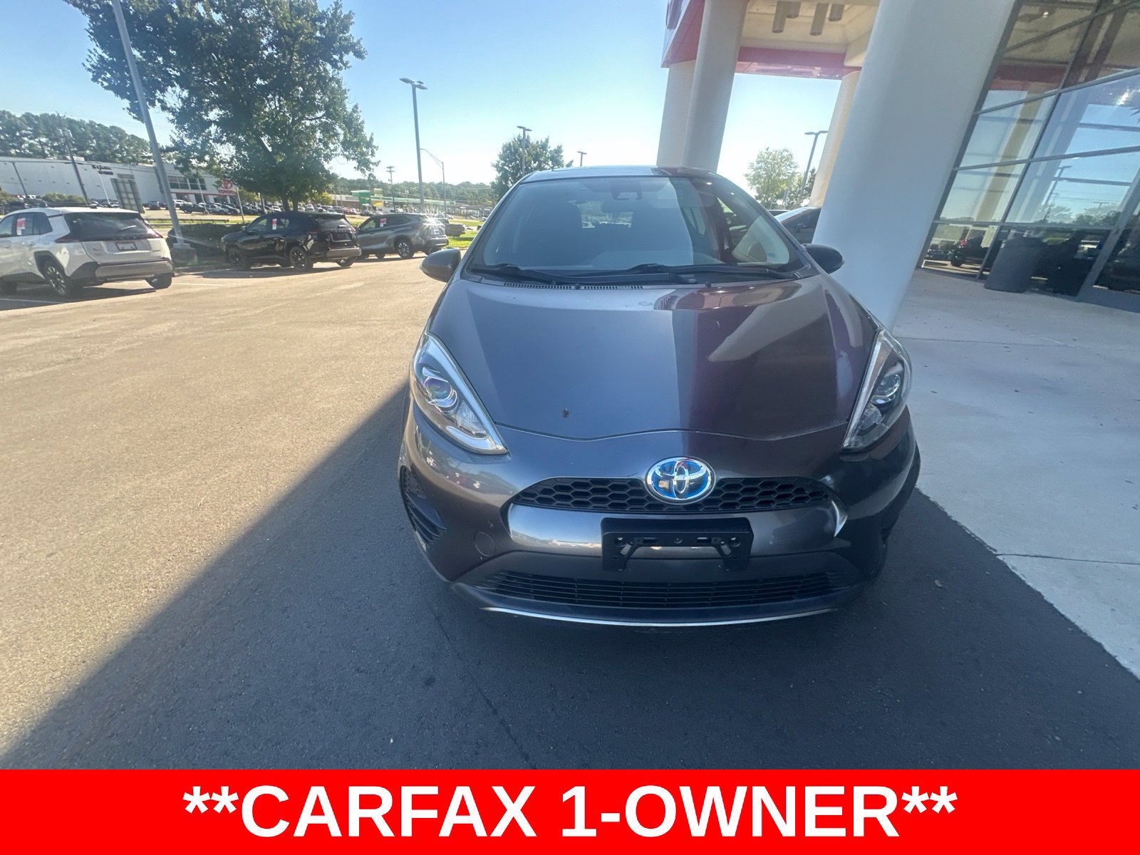 Used 2018 Toyota Prius C Three FWD image 1