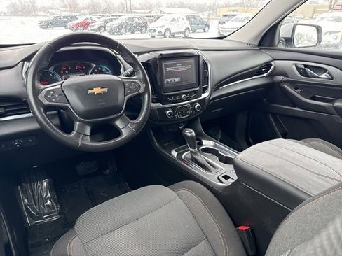 Used 2018 Chevrolet Traverse LT image 7