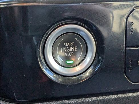 Used 2022 GMC Sierra 1500 SLE image 25