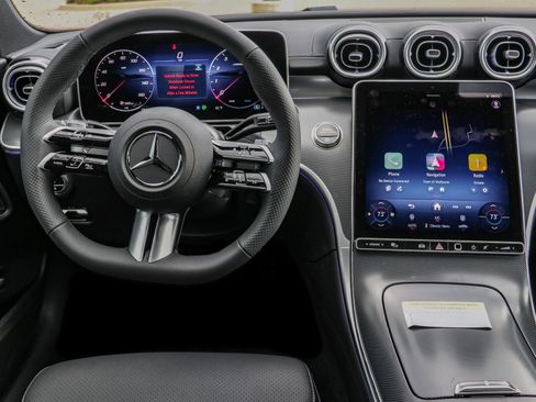 Used 2025 Mercedes-Benz C 300 4MATIC Sedan image 7