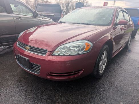 Used 2009 Chevrolet Impala LT FWD image 2