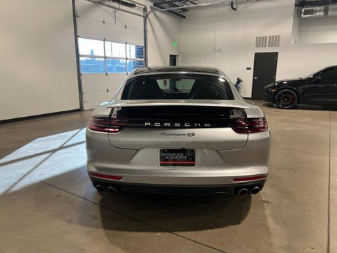 Used 2020 Porsche Panamera 4S image 4