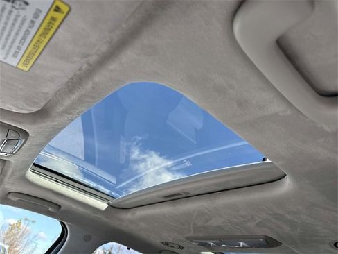 Used 2021 Kia Telluride SX w/ SX Prestige Package image 16