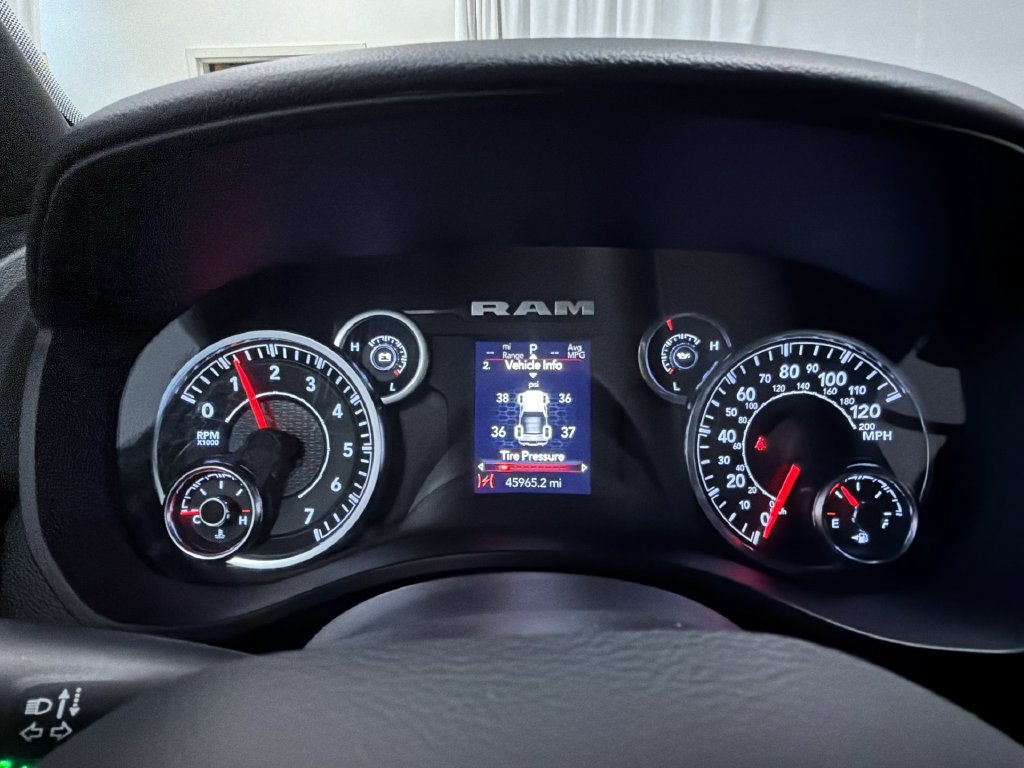 Used 2024 RAM 1500 Big Horn AWD/4WD image 20