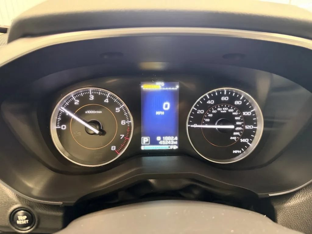 Used 2019 Subaru Crosstrek 2.0i Limited w/ Moonroof Package w/Navigation AWD/4WD image 16